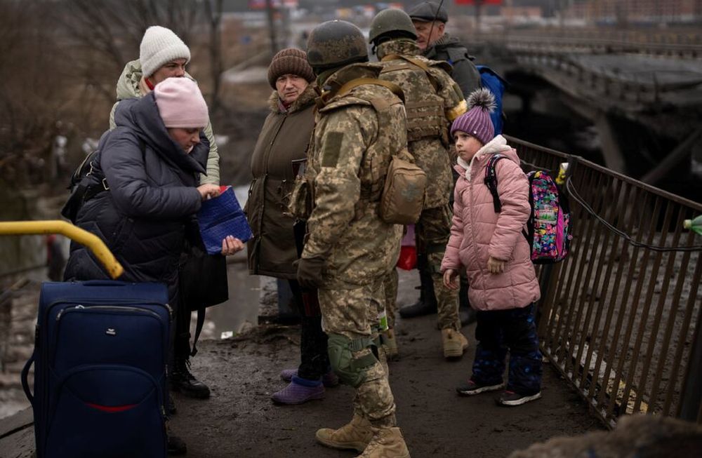 La guerra en el Este de Europa ha provocado muerte de civiles y militares, además de la destrucción de varias ciudades ucranianas. AP