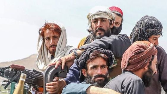 Los talibanes retornaron al poder en Afganistán luego de que las tropas internacionales encabezadas por Estados Unidos huyeron del país en 2021.