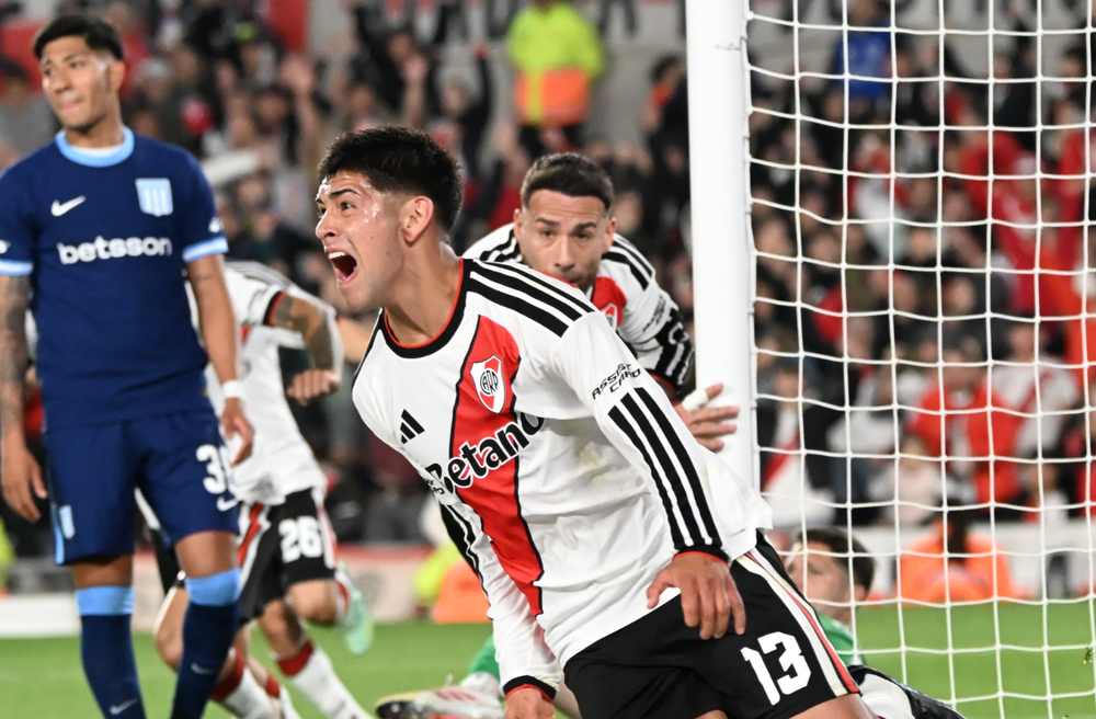 Lautaro Rivero, autor del 1 a 0 de River sobre Racing.