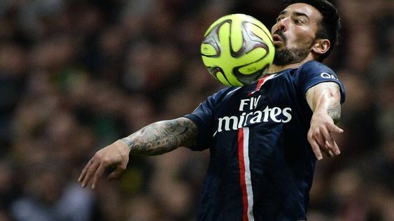 Con Lavezzi y Pastore, el PSG derrotó al Nantes y sigue en lo más alto
