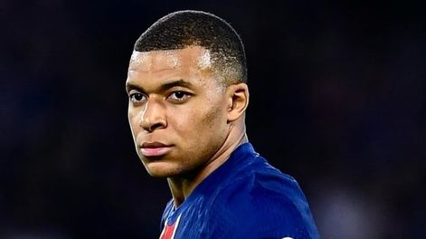 Kylian Mbappé en su último partido con el PSG