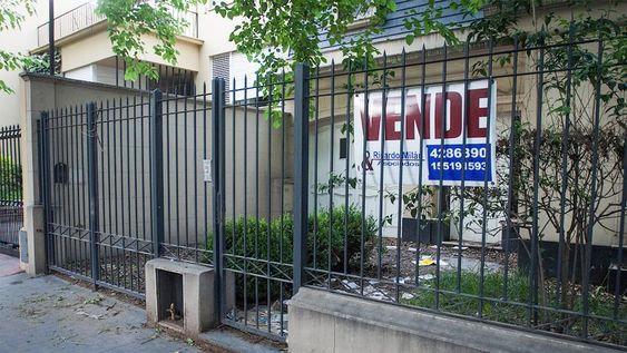 Una encuesta realizada por Reporte Inmobiliario y el Colegio de Escribanos detectó que los potenciales tomadores de créditos hipotecarios aún temen a que la inflación se vuelva a disparar.Foto: Archivo Los Andes