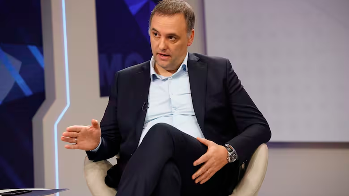Solicitan que la UIF investigue a Manuel Adorni por "lavado 