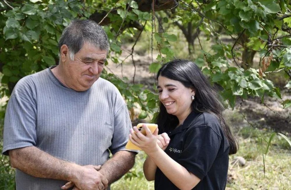 El programa acompaña a emprendedores que busquen no solo generar un negocio rentable, sino favorecer al ambiente y al contexto social.