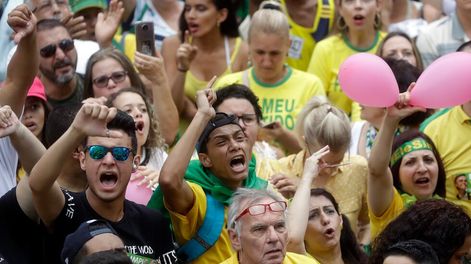 La ultraderecha crece en Brasil bajo la consigna de Dios, patria y armas