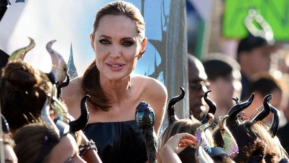 Angelina Jolie: Todos hemos atravesado períodos oscuros