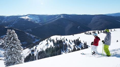Los Andes | Los viajes de trabajo por temporada se han convertido en tendencia en un cierto grupo de jóvenes mendocinos, que pueden tener una experiencia laboral en Estados Unidos y perfeccionar el inglés. Muchos eligen los centros de ski.
