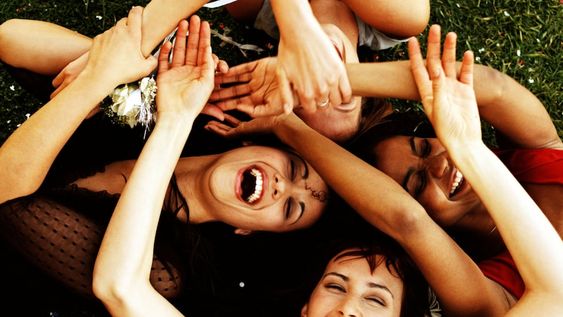 Horóscopo: las personas que sí saben cómo divertirse