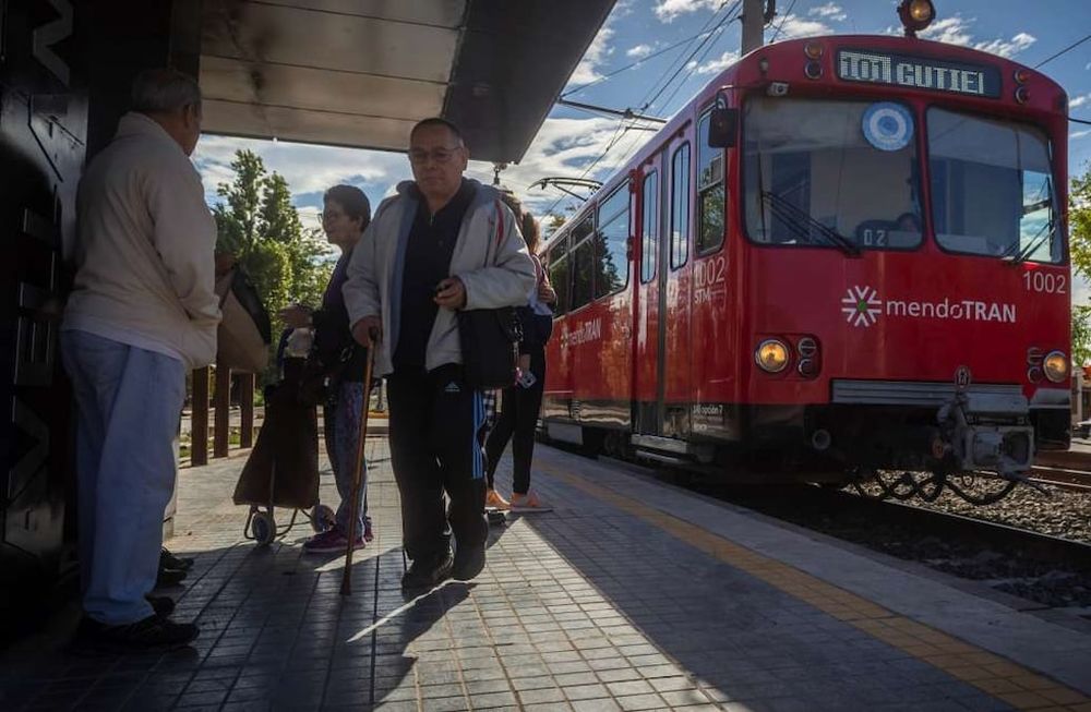 Es bueno aclarar que la infraestructura actual es totalmente compatible con el paso de un tren urbano, pueden convivir armoniosamente. / Archivo