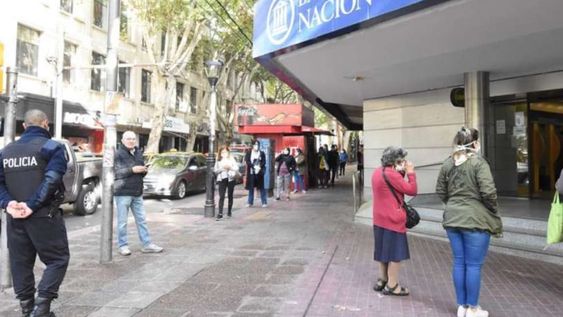 Desde hoy pagan un bono extraodinario de $1.600 a algunos jubilados de PAMI
