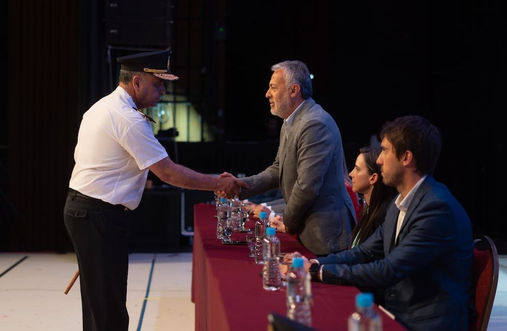Cornejo junto a Marcelo Calipo, actual jefe de la Policía.