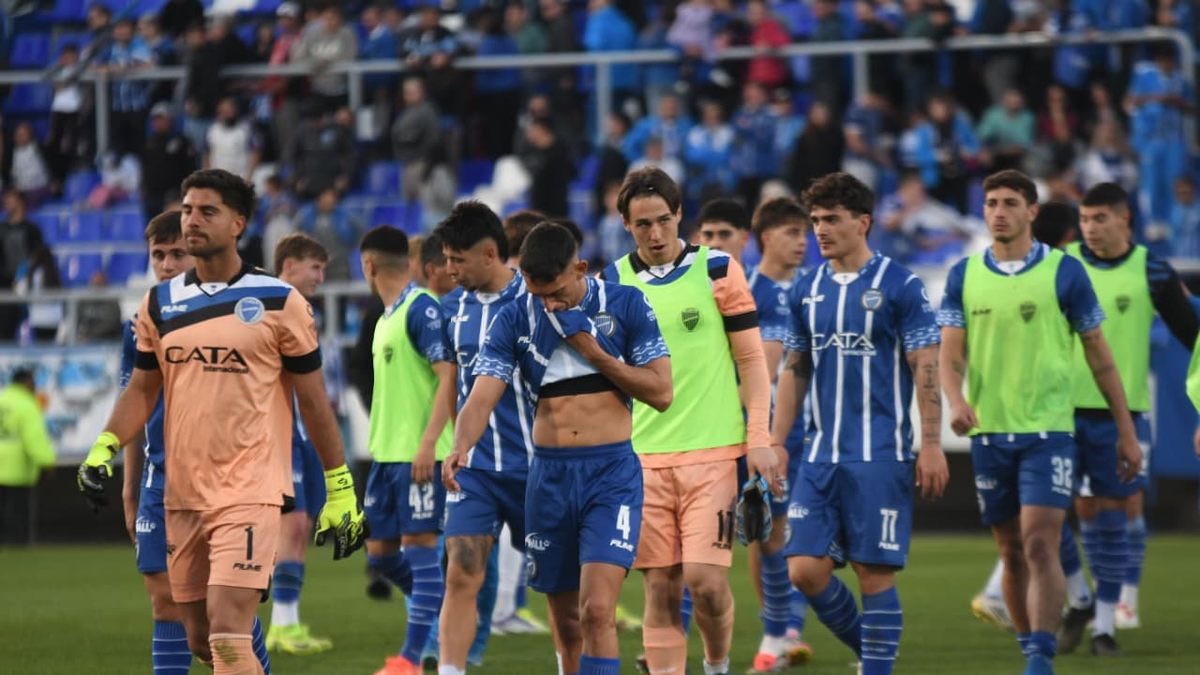 Ya se juega el complemento: Godoy Cruz le gana a Platense en Vicente López