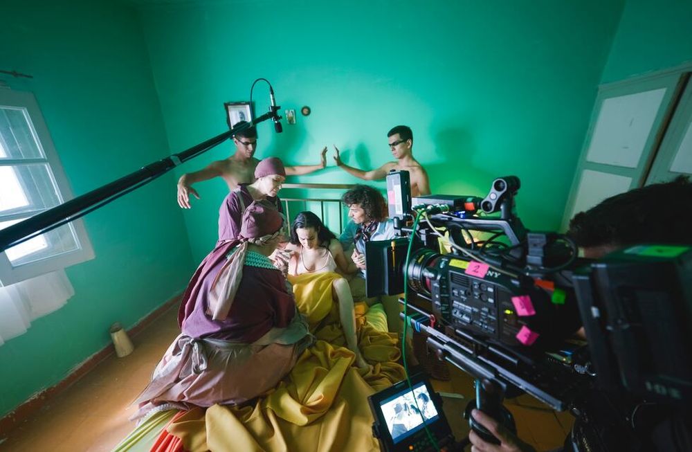 Rodaje. La fiesta exigió esta vez una producción cinematográfica más compleja que la habitual para el acto central en el teatro griego.