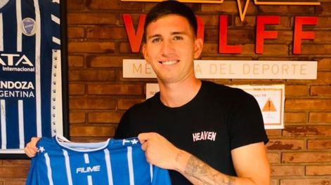 Jualián Asesiza fue presentado como nuevo jugador de Godoy Cruz / Prensa Club Godoy Cruz.