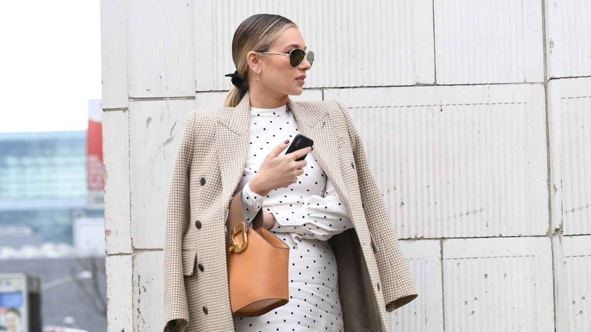 Ya fue el tapado de paño: este es el abrigo de moda que destierra a un clásico este otoño-invierno 2026