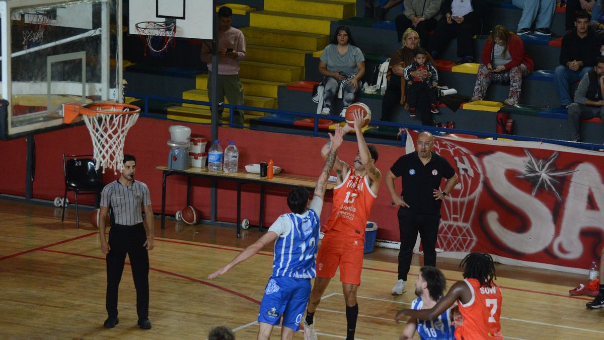 Básquet de Mendoza: victorias de Anzorena, Godoy Cruz, Atenas y A.C.San Martín en la Superliga