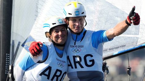 Cecilia Carranza Saroli y Santiago Lange ganaron la medal race de los Juegos Olímpicos de Tokio y terminaron séptimos en la clasificación general.