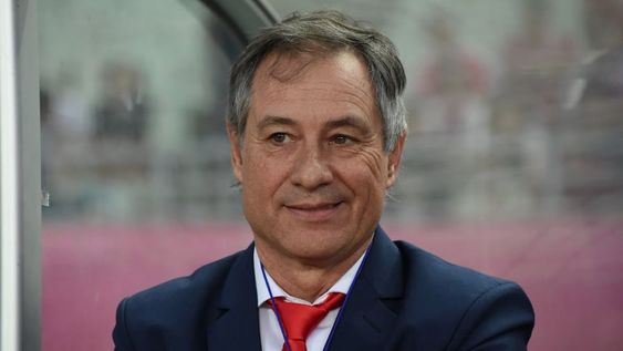 Holan y un festejo con dedicatoria: Dimos 30 años de ventaja y estamos 18 a 18