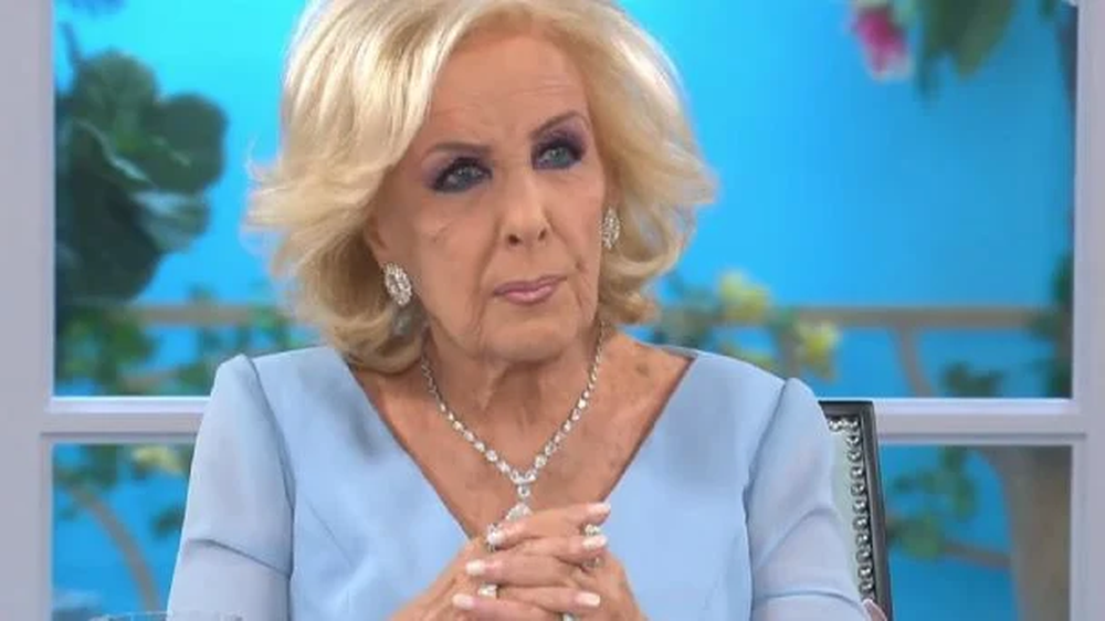La ex Gran Hermano recibió la ayuda de Mirtha Legrand para operarse.
