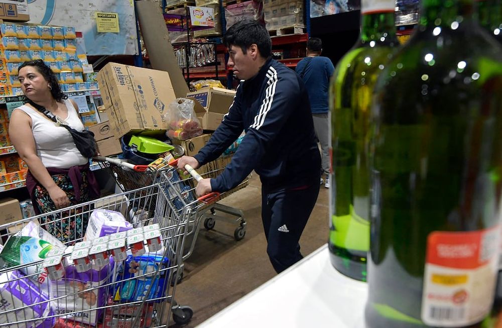 Argentina cerró el 2023 con una inflación acumulado de 211% y se encamina a ser el país con la mayor inflación del mundo. Foto. Orlando Pelichotti / Los Andes