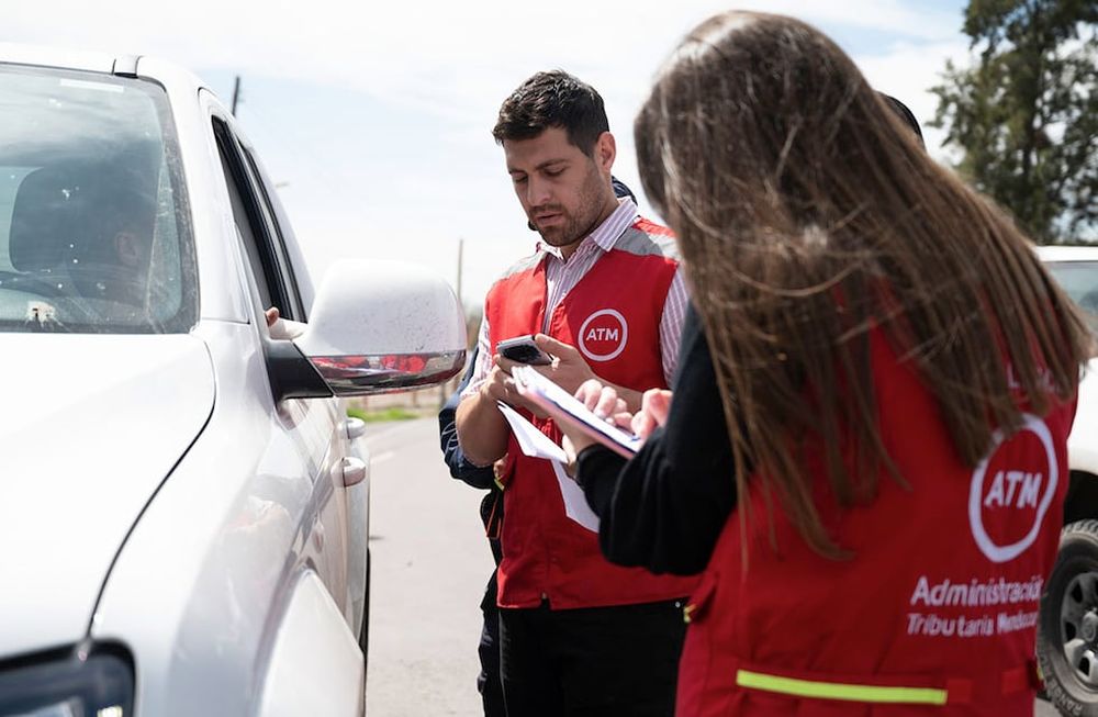 Presentaron un amparo para frenar la suba del impuesto automotor en Mendoza.