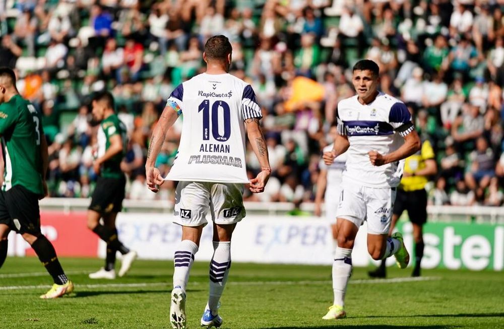 El Lobo le ganó a Banfield como visitante. Foto: @Gimnasiaoficial
