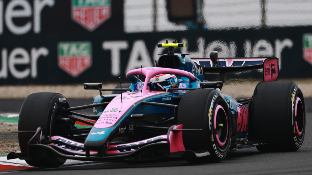 Franco Colapinto salió 10° en el Gran Premio de China y logró su primer punto.