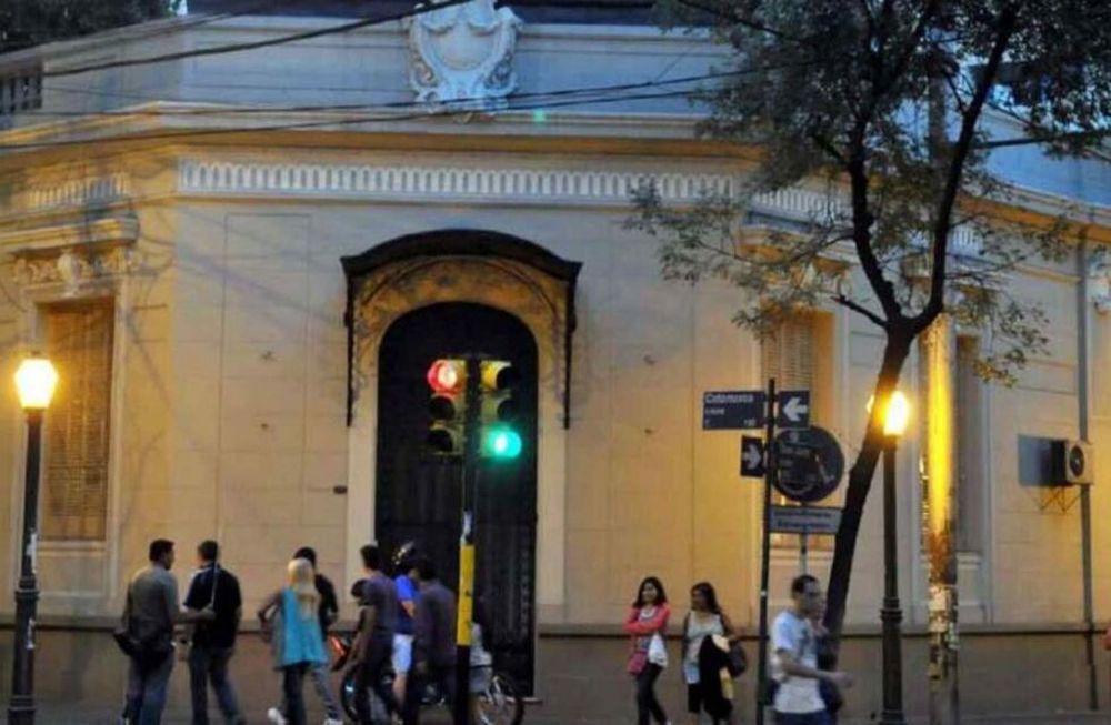 Mendoza. Sede del Arzobispado (Foto diario Los Andes).