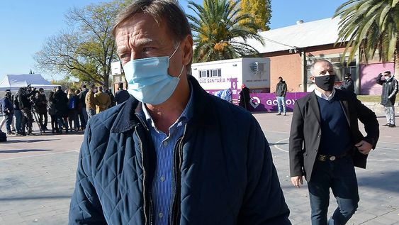El gobernador de Mendoza Rodolfo Suarez, anunció la impugnación de colectoras justo cuando el Frente de Todos discutía candidaturas. Foto: Orlando Pelichotti