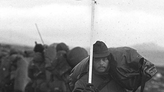La Guerra de Malvinas trajo aparejada diversas irregularidades políticas por parte del Gobierno de Facto. Se hicieron colectas que nunca llegaron a los soldados y se prohibió la música en inglés. (DyN/Archivo).