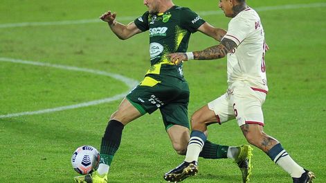 Defensa y Justicia goleó a Universitario de Perú. / Gentileza.