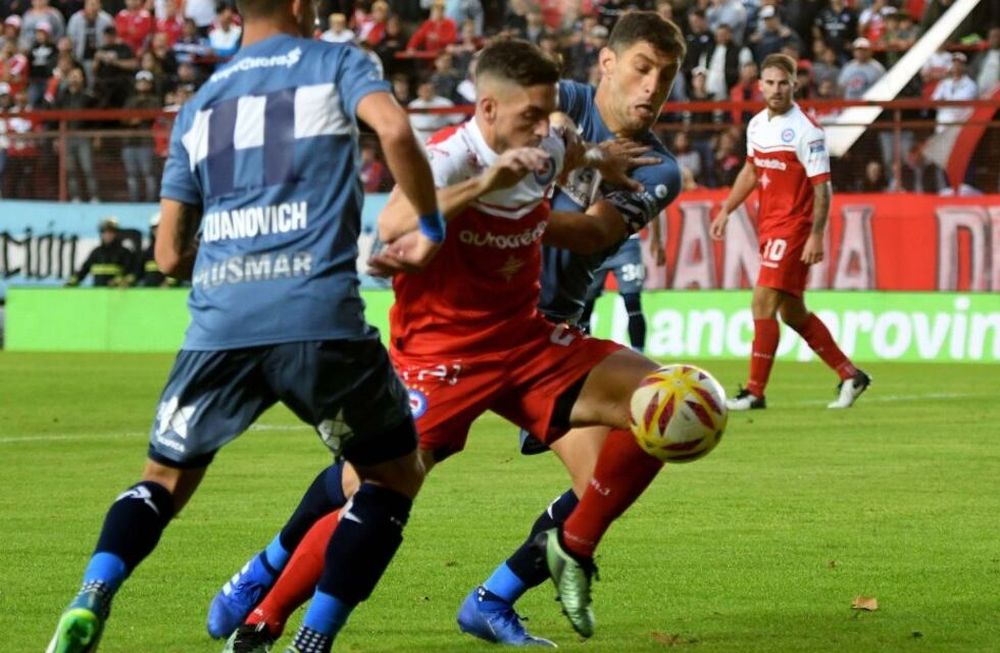 Copa de la Superliga: Argentinos y Gimnasia quieren sacar ventaja en la ida