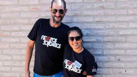 Los Andes | Silvia Romero ayudó en una misión solidaria a Pablo Denis Acosta, que llevaba una vida de indigente, a reencontrarse con su familia en Uruguay.
