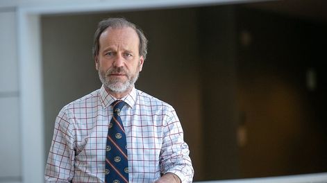 El abogado de Iberte, Carlos Aguinga, expuso las razones de la empresa. Foto: Los Andes
