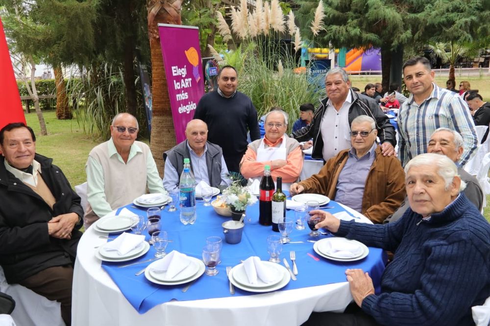Los amigos de Jorge dijeron presente en esta gran tarde compartida.