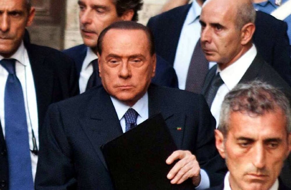 Berlusconi se rindió y mantuvo su apoyo al gobierno de Letta