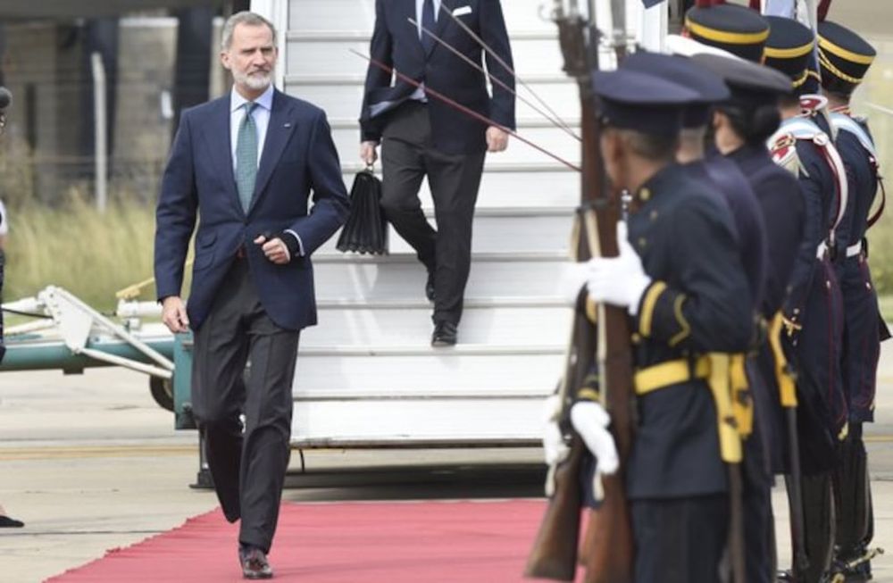 El Rey Felipe VI llegó a Buenos Aires para participar de los actos de asunción de Milei