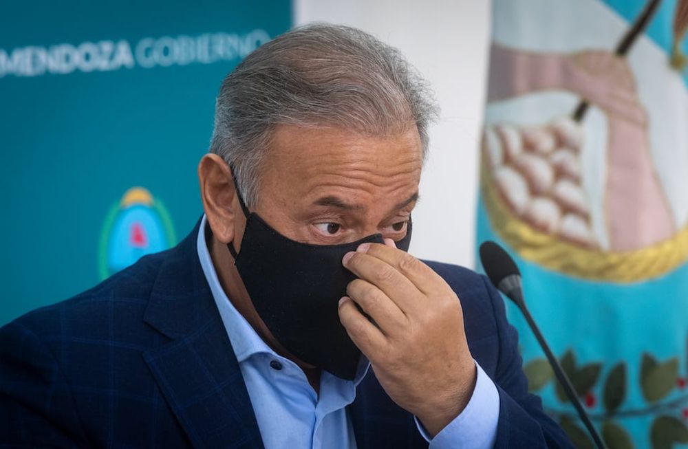 Mendoza 30 de abril de 2021 SociedadAlvear se blinda.El gobernador Rodolfo Suárez acordó con el intendente Walther Marcolini de General Alvear implementar restricciones especiales para ambos departamentos a partir de la aparición de la cepa Manos de coronavirus, que es más agresiva.Ministro de Seguridad Raul LevrinoFoto: Ignacio Blanco / Los Andes