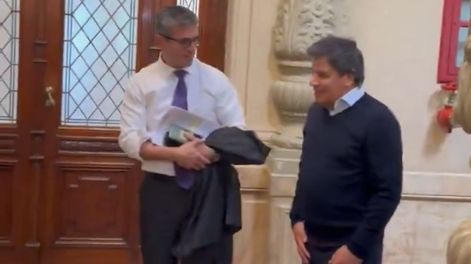 Captura del video entre Martín Menem y Facundo Manes que desmiente las supuestas amenazas.