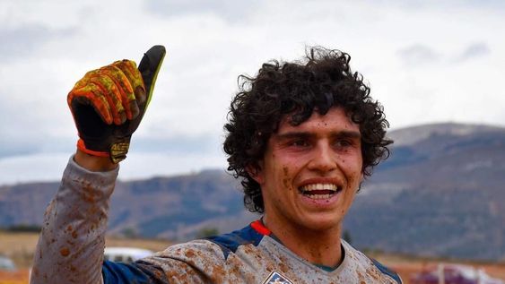 Alberto Wey Zapata (23), el deportista sanjuanino que superó la adversidad, volvió a correr en motocross y falleció haciendo lo que más le gustaba.