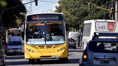 Los Andes | UTA convocó a un paro de transporte desde las 00 de este martes. (Ramiro Pereyra / La Voz