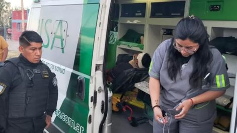Los Andes | Retamales fue atendido por los médicos, debido a los golpes que sufrió. Foto: gentileza