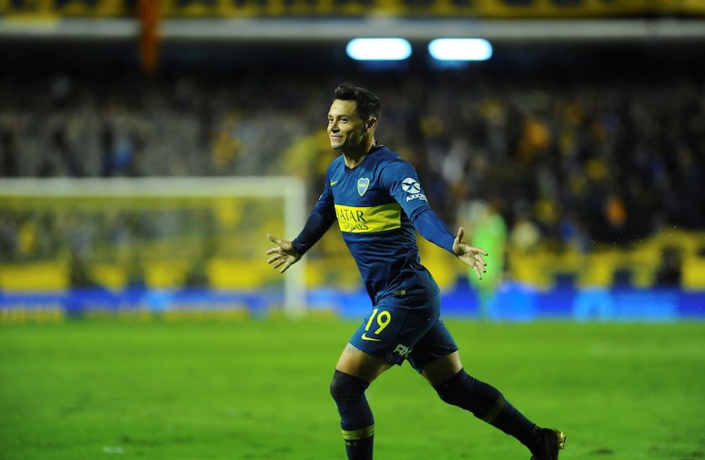 Con Zárate como centro de la escena, Vélez recibe a Boca