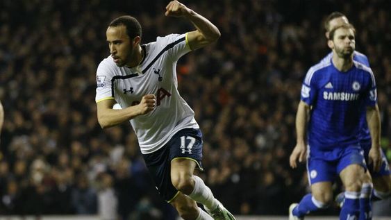 Chelsea cayó ante Spurs y es alcanzado en liderato por City