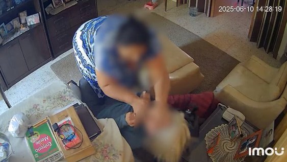 Una adulta mayor fue brutalmente golpeada en un entradera en Monte Grande, Buenos Aires.