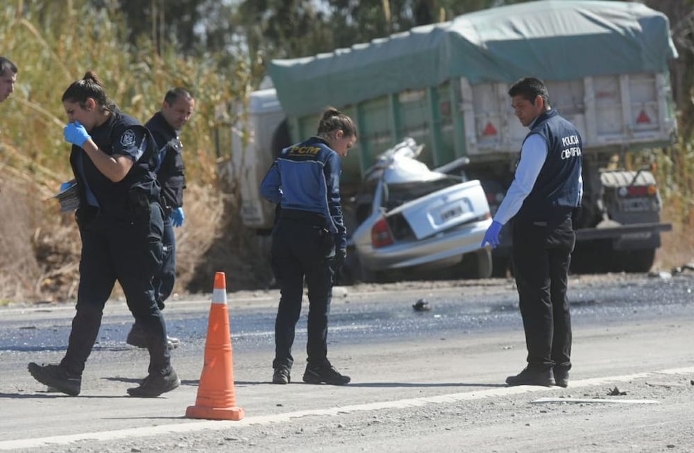 Conmoción por la muerte de 5 amigos en un choque en Lavalle