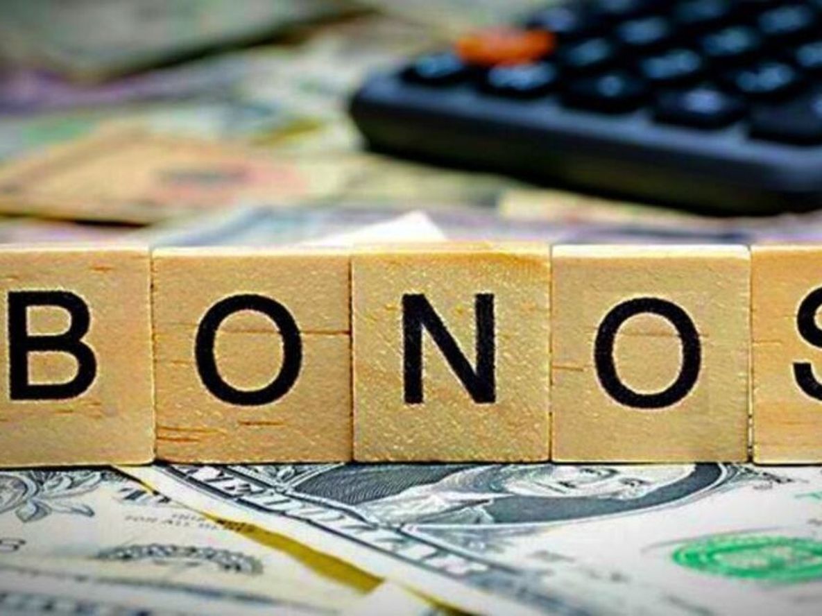 Tras el derrumbre de ayer, los bonos trepan más de 5% y el riesgo país retrocede