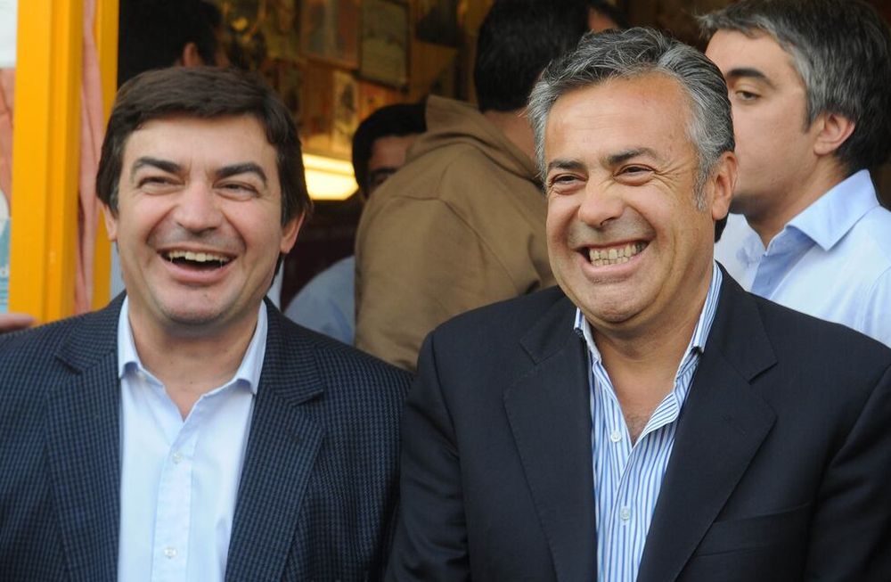 Cornejo y De Marchi (foto) mas sus compañeros de bancada Najul, Petri, Latorre y Zamarbide,. rechazan el aumento de las retenciones al vino.