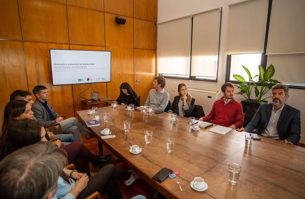 La Ciudad y el Laboratorio Público - Privado presentaron un proyecto que fomentará el empleo digital