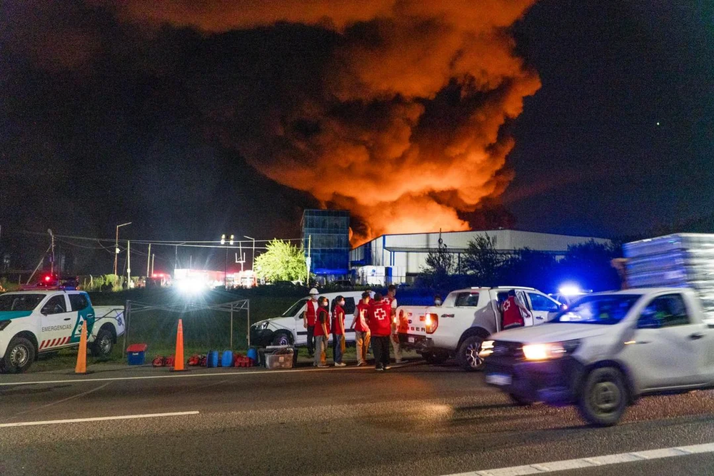 Explosión en Ezeiza: emiten fuertes advertencias y piden extremar la precaución